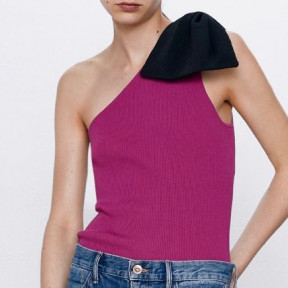 NWOT Zara fuchsia pink asymmetric top with black bow